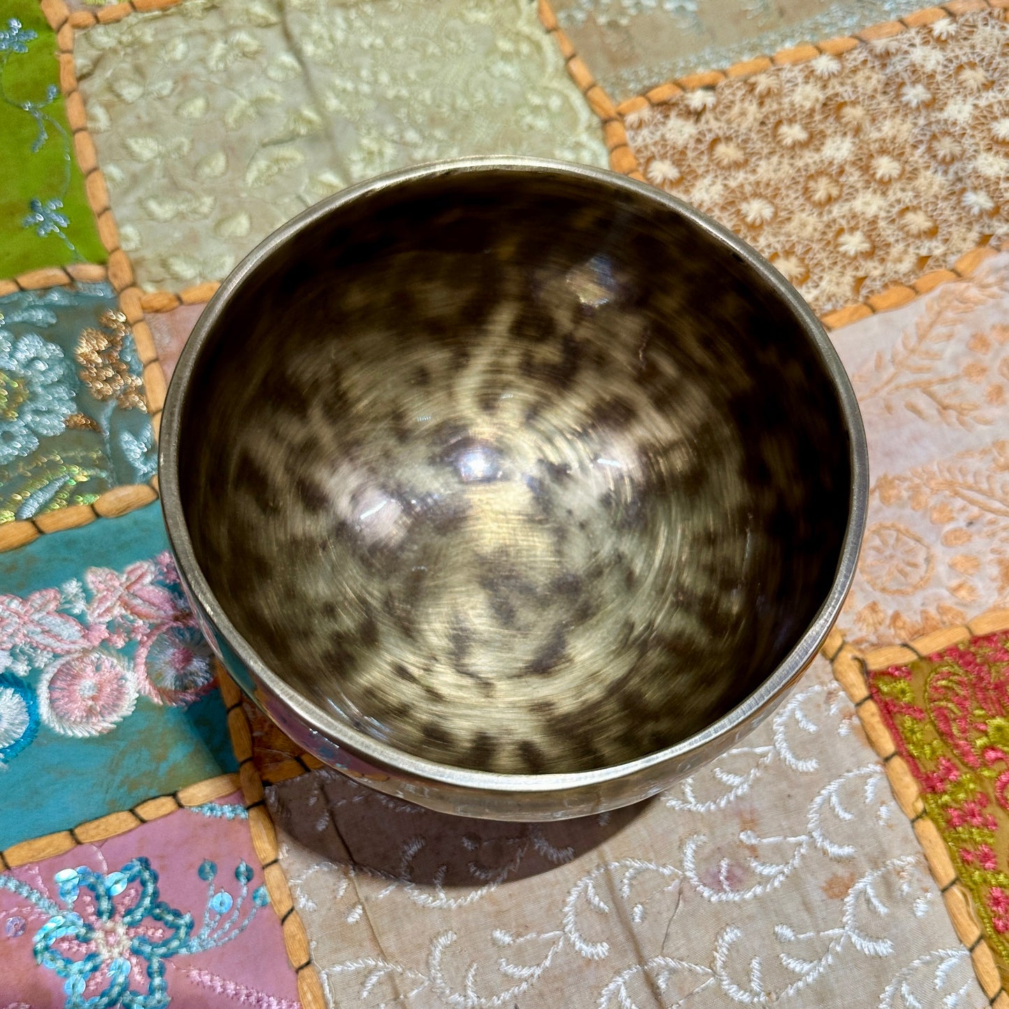 Handcraft Singing Bowl 手工頌缽 15cm Note F4 六折優惠