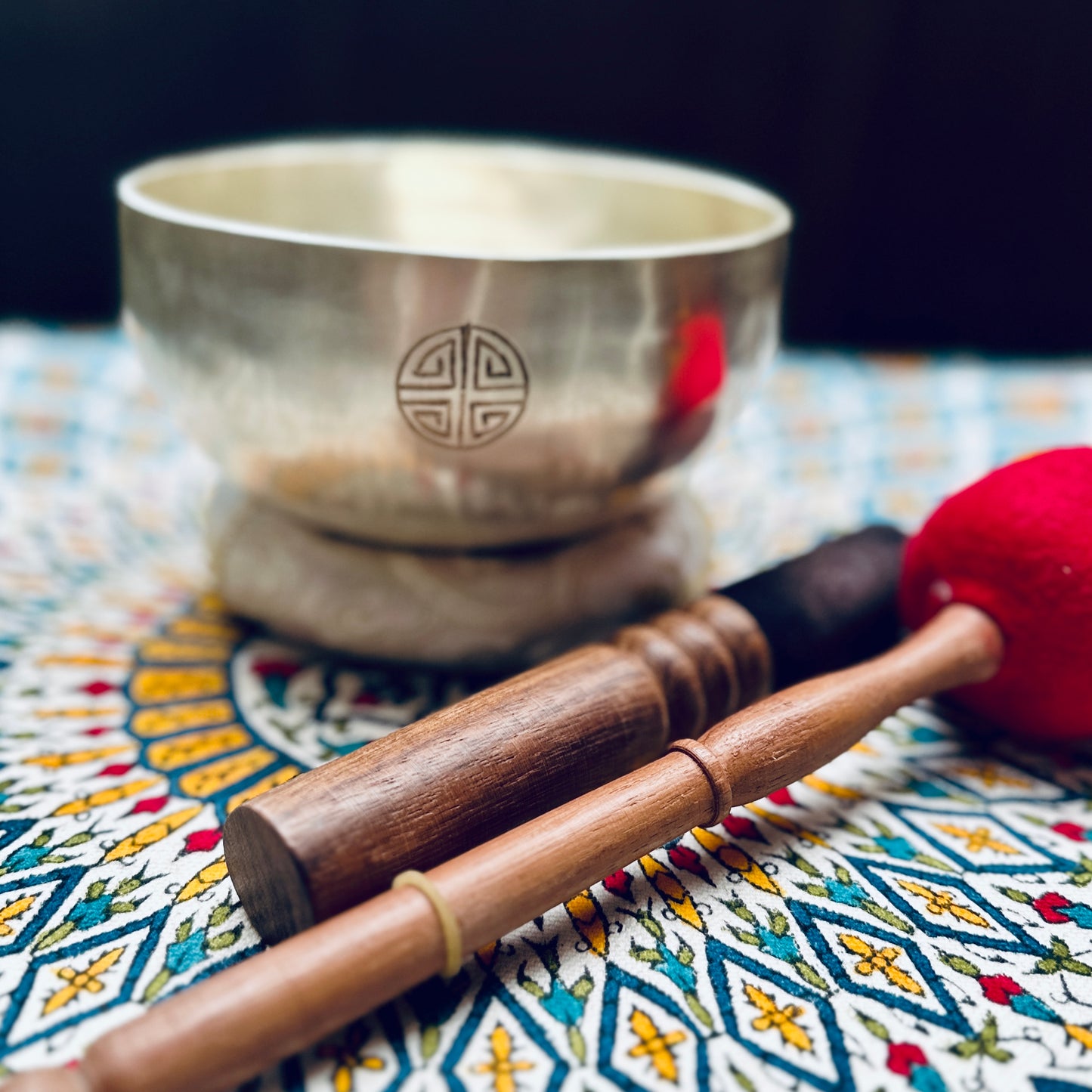 尼泊爾銀色滿月頌缽15cm | Nepal Silver Full Moon Singing Bowl 15cm