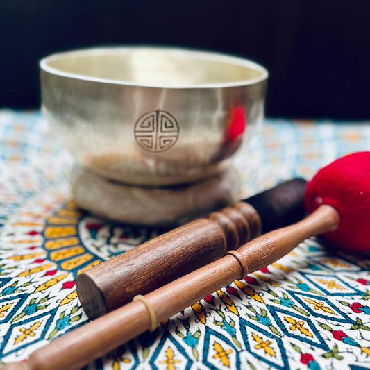 尼泊爾銀色滿月頌缽15cm | Nepal Silver Full Moon Singing Bowl 15cm