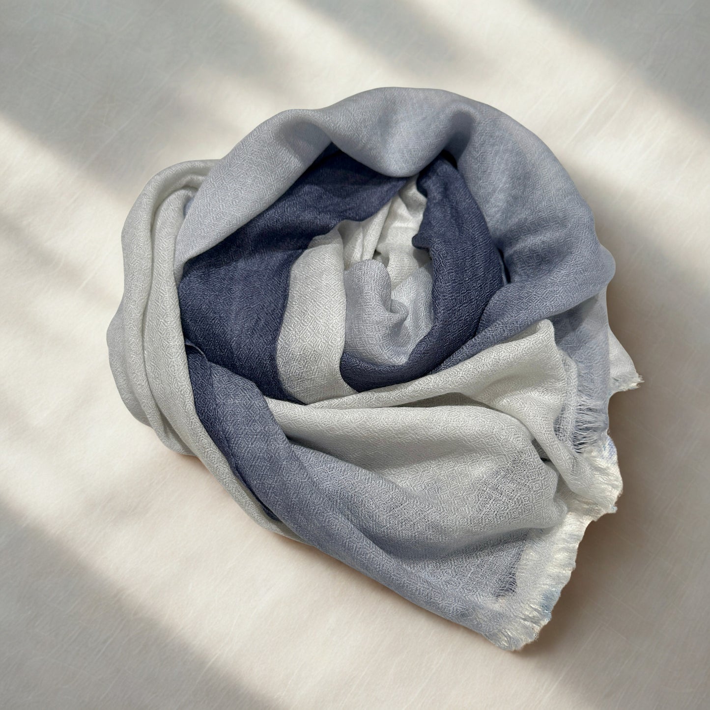 尼泊爾雙色薄身Baby Cashmere圍巾