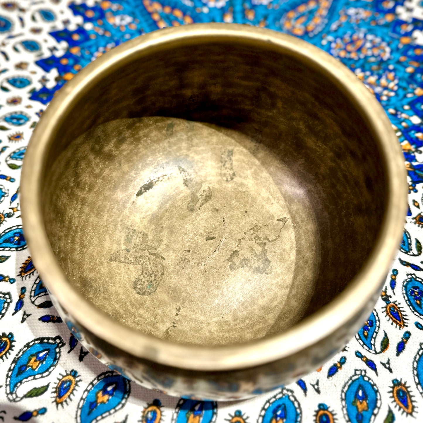 Old Singing Bowl 老頌缽 16cm Note G4 AB241009